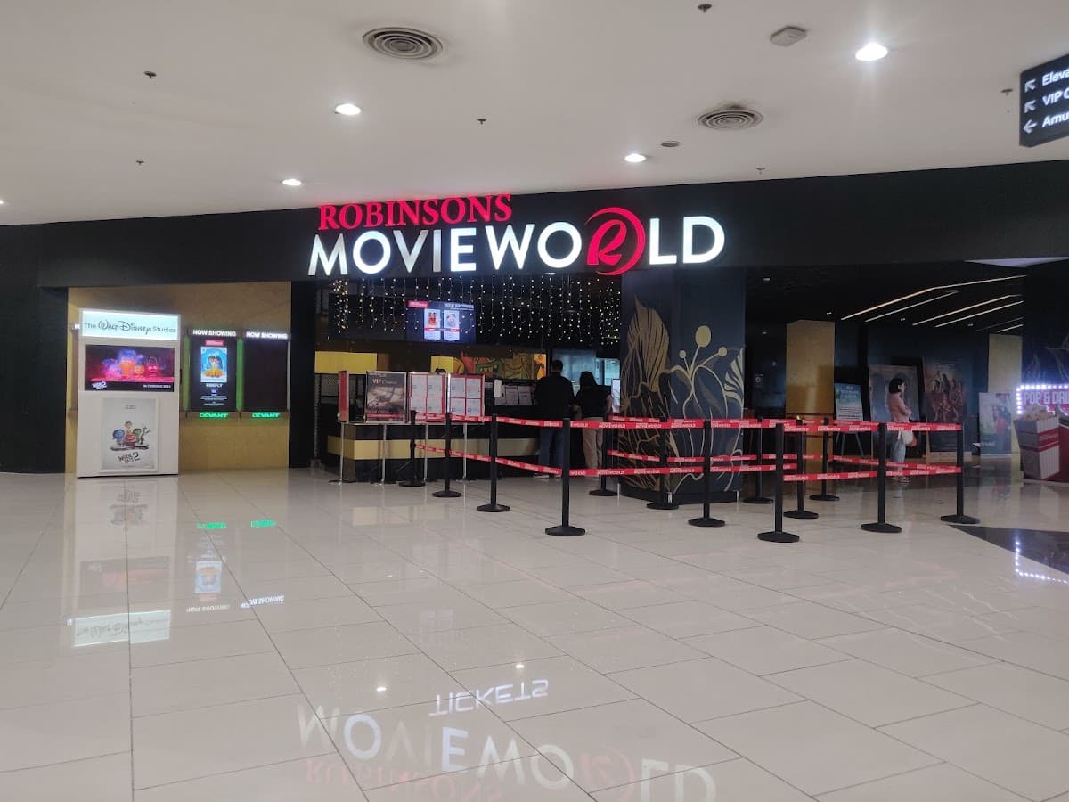 ROBINSONS MAGNOLIA